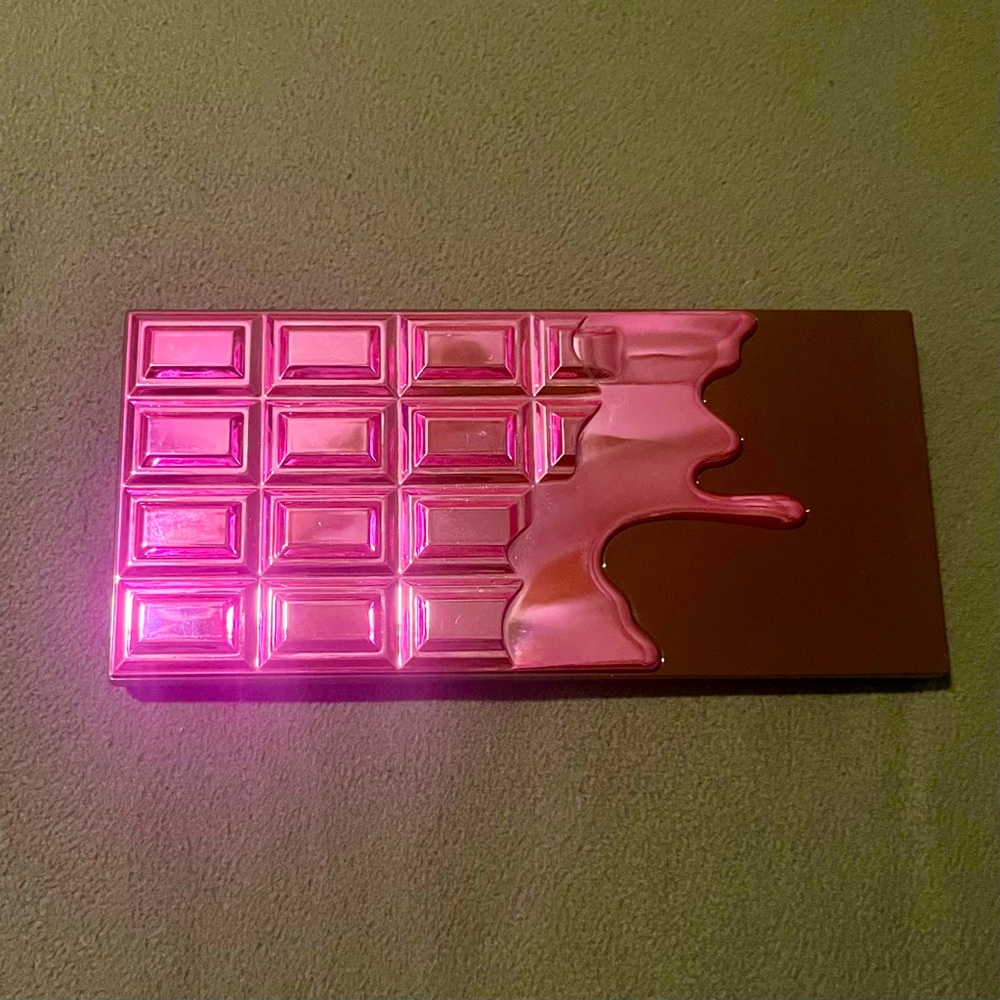 DISCONTINUED I Heart Revolution Turkish delight eyeshadow palette